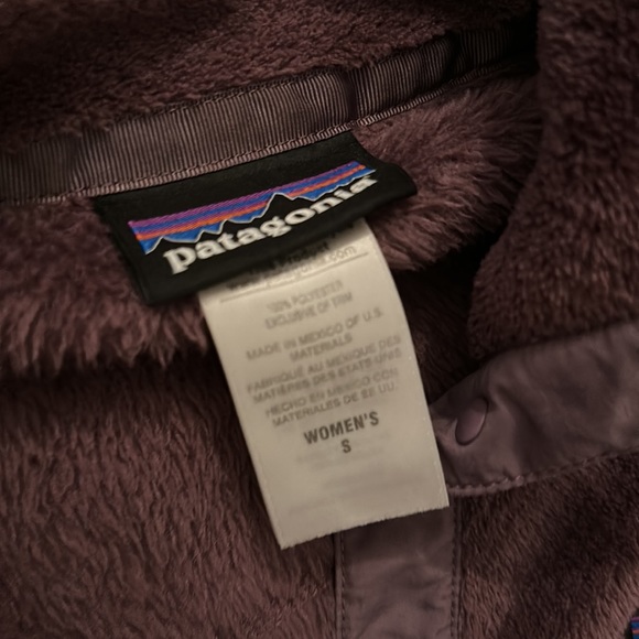 Purple Patagonia pullover - Picture 3 of 9